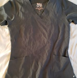 Barco one scrub top